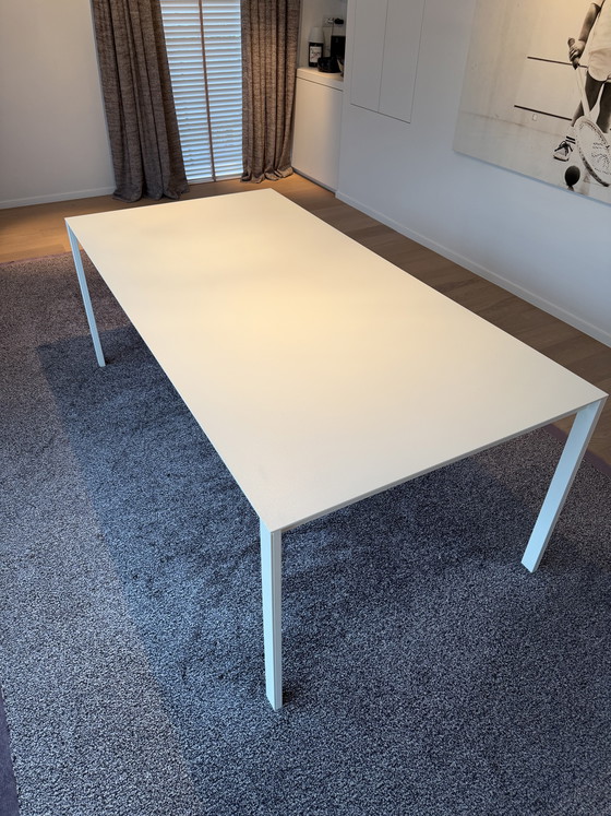 Image 1 of Thin-K Kristalia Ausziehtisch