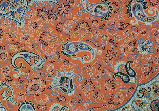 Image 1 of Oriental Handmade Tablecloth, Very Finely Crafted from Silk Threads, 100 x 100 cm