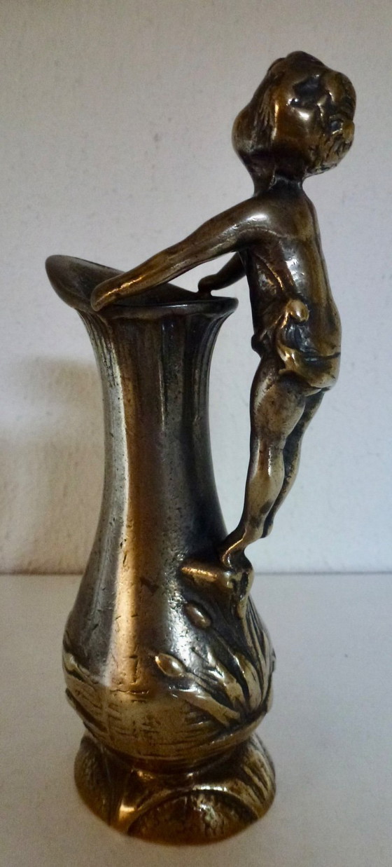 Image 1 of Jarrón Art Nouveau con putti