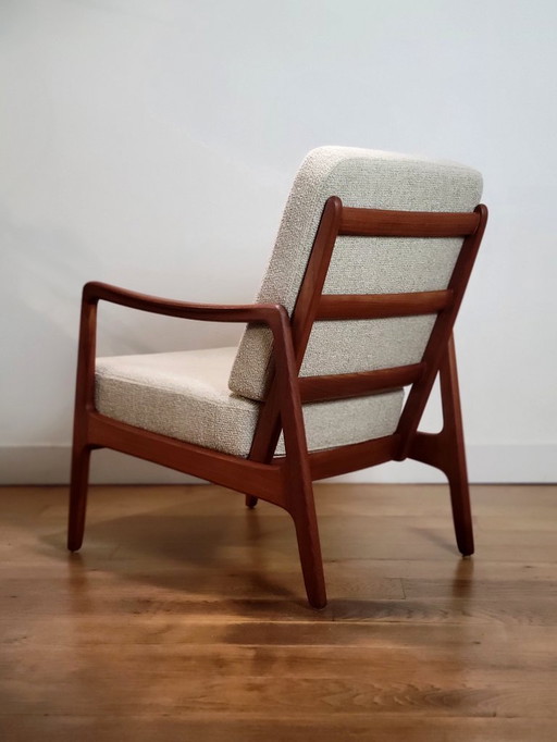 Vintage armchair FD 109 by Ole Wanscher for France & Daverkosen
