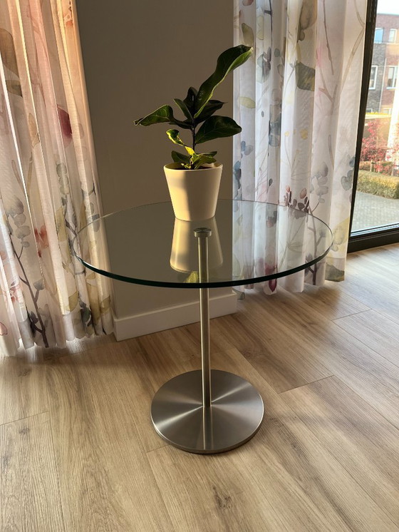 Image 1 of Beistelltisch BN2 mit transparenter Glasplatte.