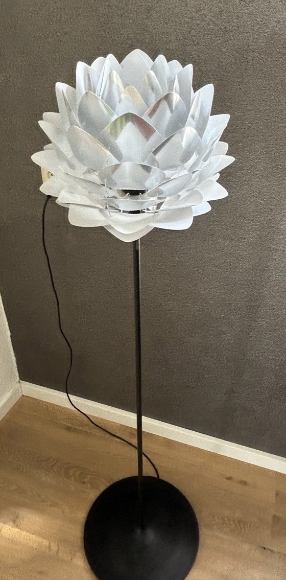 Image 1 of 2 x Umage Silvia Mini floor lamp Ø32 black base, steel