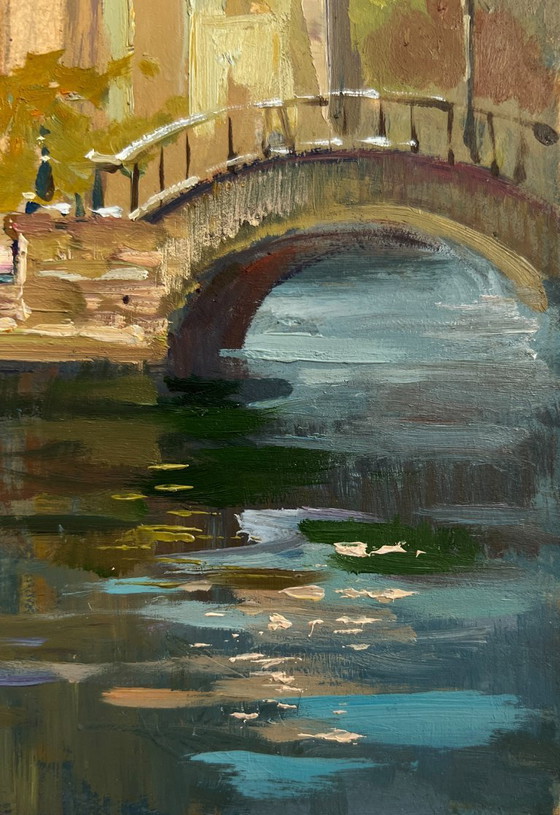 Image 1 of Origineel olieverfschilderij: Stadsgezicht 's avonds. De rivier en het hart van de stad.