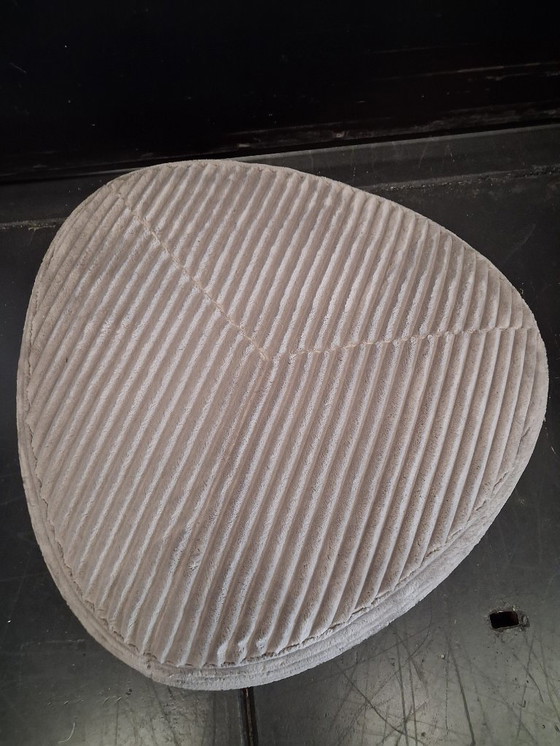 Image 1 of Pouf Stones