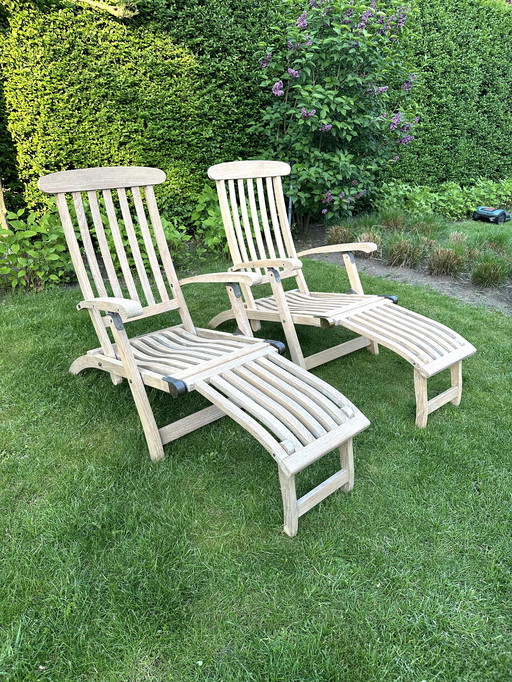 2 Teak Garden Chairs by Barlow and Tyrie