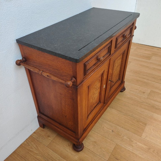 Image 1 of Credenza, cassettiera, comò e mobile da bagno vintage e antichi con piano in marmo.