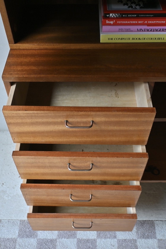 Image 1 of Elegante credenza vintage