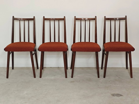 Juego de 4 sillas de comedor TON Bystrice Antonin Suman tela naranja – Thonet, Wood, Mid Century Modern (photo 10 of 16)