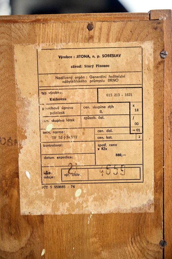 Image 1 of Vitrina de Hubert Nepožitek & Bohumil Landsman para Jitona, años 60