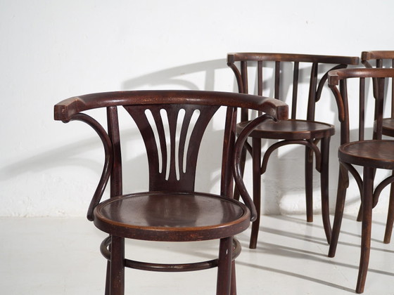 Sedie antiche Thonet con braccioli (c.1920). Set di 4 pezzi #3 – Poltrone (photo 14 of 40)
