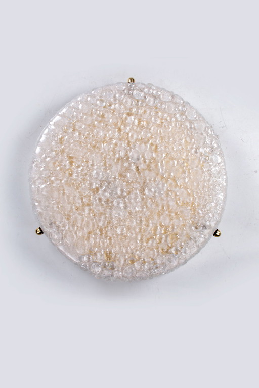 Vintage Deckenleuchte aus Bubble Glas und Messing. 1960