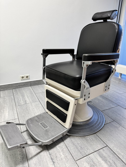 Fauteuils de barbier NIKE Suède 1940