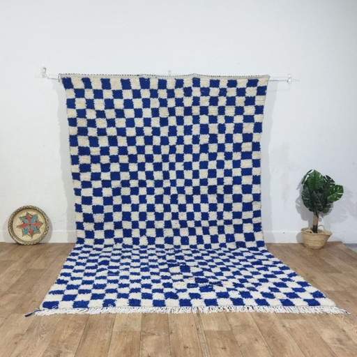 Marokkanischer Teppich mit blauem Schachbrettmuster – Berberteppich mit blauem Schachbrettmuster | 316 × 195 cm