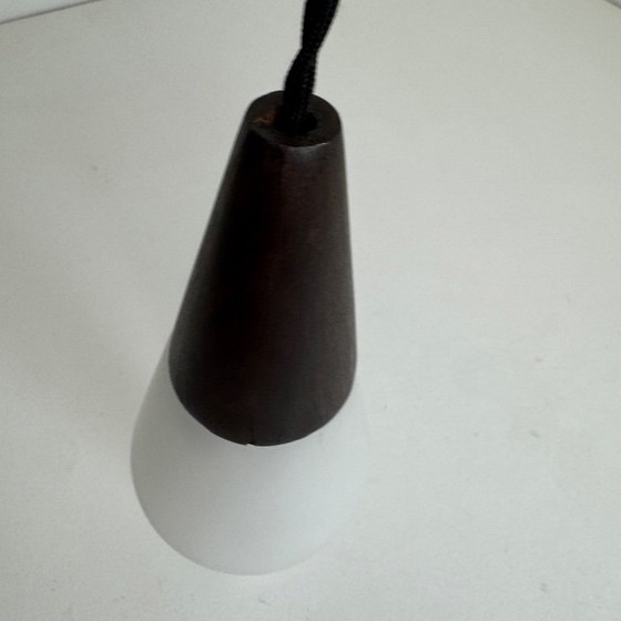 Image 1 of ANCIENNE SUSPENSION SCANDINAVE EN OPALINE VINTAGE