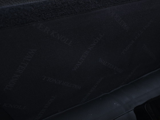 Image 1 of Walter Knoll Foster 500 fauteuilset van 8, zwarte designfauteuils, leren stoelen