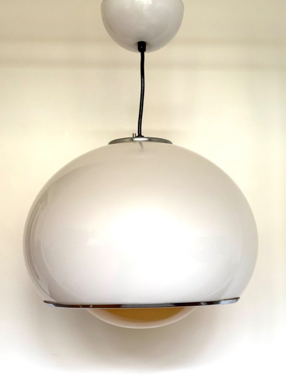 Lampada da soffitto vintage retrò degli anni '70 di Guzzini, Lampade a sospensione, Plexiglass, Cromo, Bianco (foto 7 di 11)