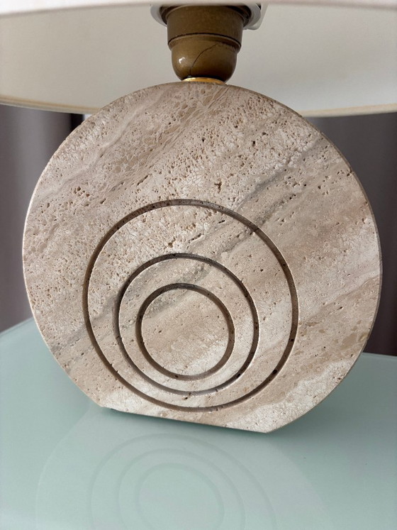 Lámpara de mesa de travertino con círculos concéntricos, Beige, Fratelli Mannelli, Lámparas de mesa, Textil (foto 10 de 13)