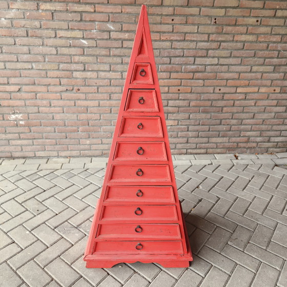 Image 1 of Commode pyramidale des années 90, armoire bohème rouge