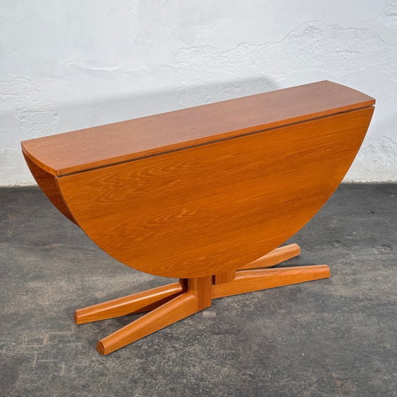 Image 1 of Drop Leaf Round Dining Table, 1960s