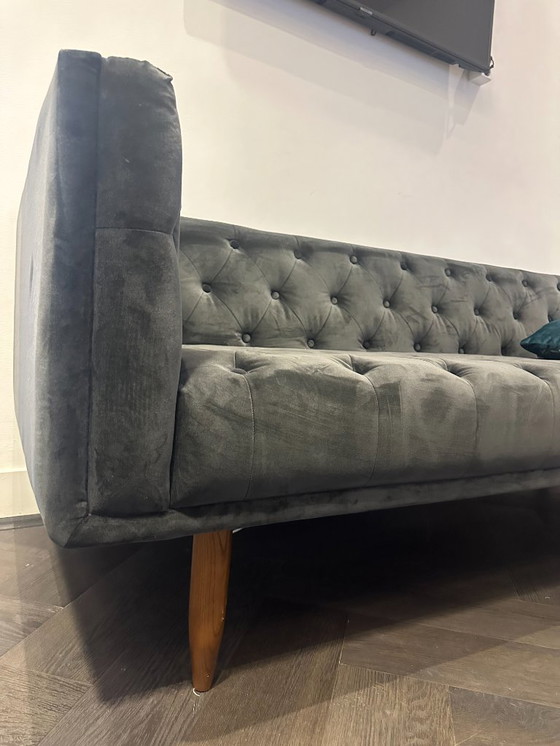Image 1 of Graues Samtsofa