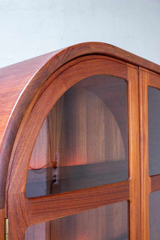 Image 1 of Vintage teakhouten vitrinekast/hoge kast, Dyrlund Deense ladekast, midden 20e eeuw