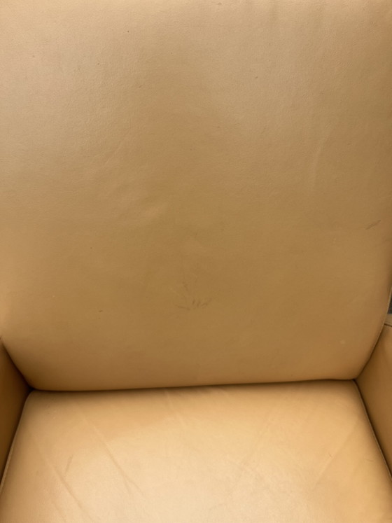 Image 1 of Fauteuil sculptural rare « Escargot » – Cuir jaune – Style Art déco

