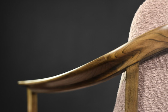 Image 1 of Mid-Century German Modern Elegante Kirschholz- und schmutzigrosa Stoffsessel von Wilhelm Knoll, 1970er Jahre, 2er-Set