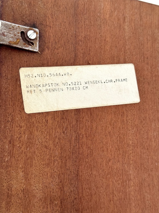 Image 1 of Appendiabiti da parete retrò con mensola – Legno wengé e cromo, stile vintage spaziale