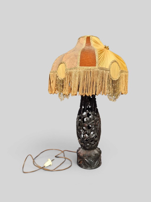Magnifique lampe orientale sculptée à la main avec abat-jour vintage