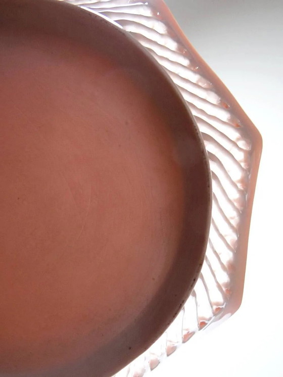 Bol octogonal en porcelaine tissée rose pâle, circa 1950. – Mid Century Modern (photo 11 of 13)