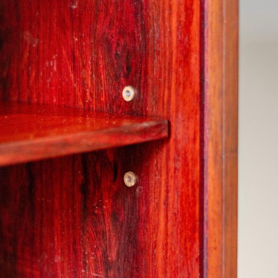 Image 1 of 1 aparador italiano moderno Frattini para Bernini, años 50, con puertas corredizas de madera.