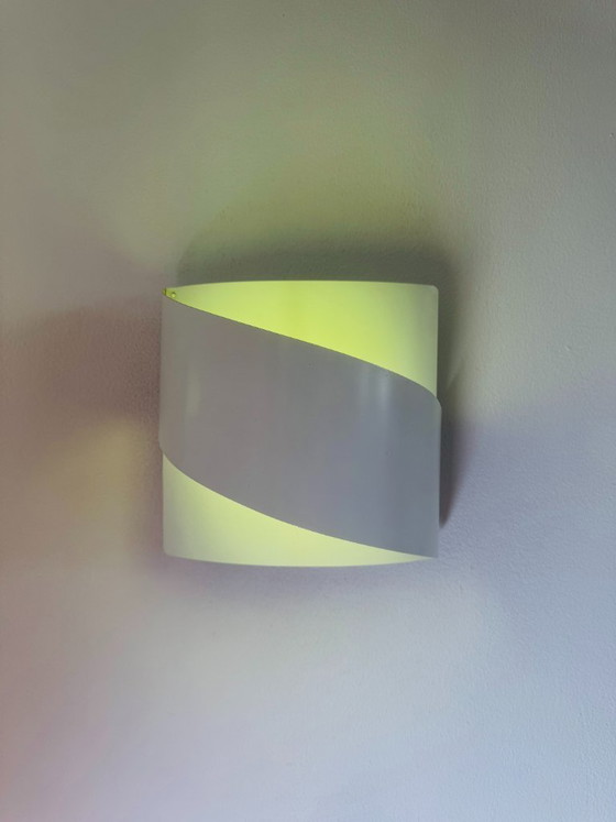 Model 8052 gebogen wandlampen van Peter Celsing voor Falkenbergs Belysning, Zweden, jaren 60 – Aluminium (photo 7 of 8)