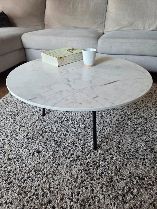Unit 14 ceramic coffee table Carrara white - diameter 70cm - perfect condition