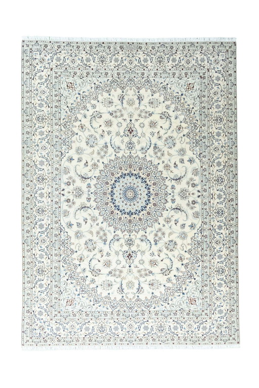 Alfombra oriental Nain 9 La anudada a mano con seda – 347 x 247 cm – Diseño elegante en azul y crema