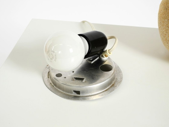 Image 1 of Originale Tischleuchte aus Mondgestein aus den 1970er Jahren von André Cazenave für Tecta