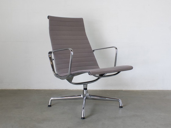 Image 1 of Vitra EA 115 Chaise longue design Charles Eames