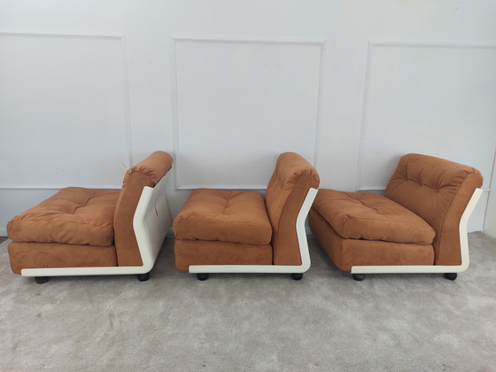 Image 1 of 3 Amanta armchairs by Mario Bellini for C&B Italia (reupholstered)