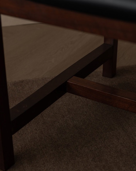 Image 1 of Vintage Houten Armstoel Met Zwart Kunstleer, Scandinavische Stijl