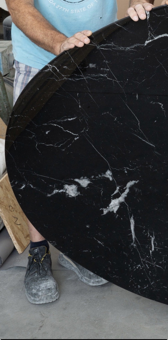 Mesa de comedor ovalada Knoll Tulip original 198x121cm Nero Marquina brillante ¡¡NUEVA CONDICIÓN!! Eero (photo 6 of 15)