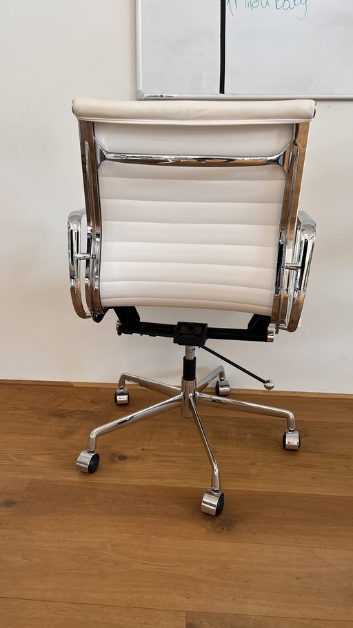 34 bureaustoelen
