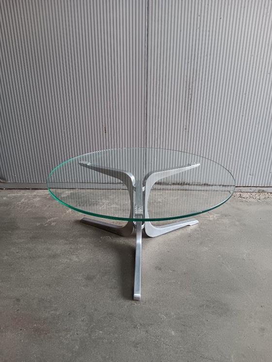 Image 1 of Space-Age coffee table in aluminum - attributed to Artifort