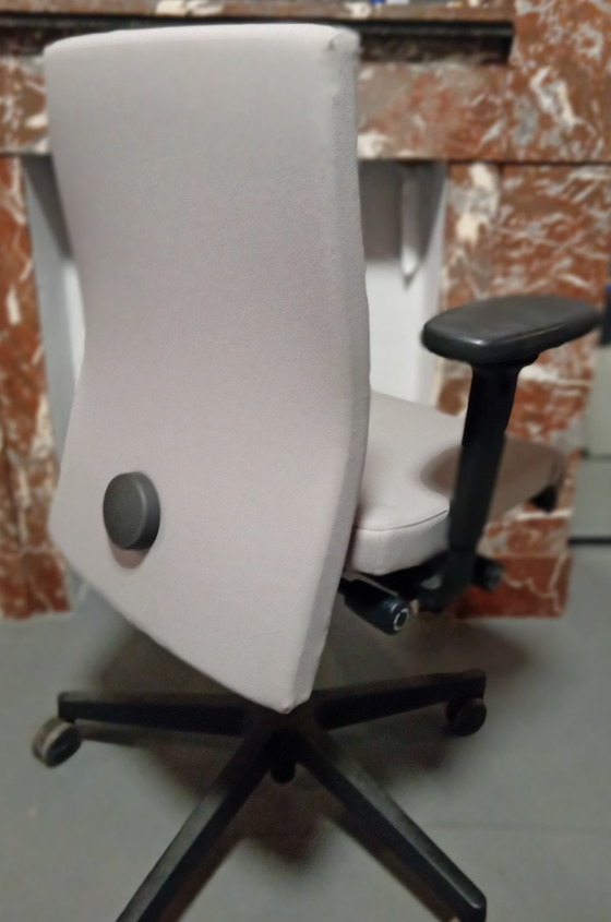 Image 1 of Chaise de bureau ergonomique d'Interstuhl