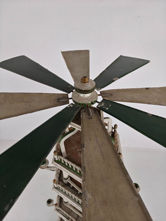 Image 1 of Pirámide navideña artesanal del siglo XIX – Arte popular