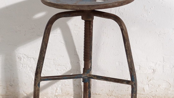 Sgabello blu stile industriale (c.1950) #8 – Sgabelli, Iron, Industrieel (photo 3 of 25)