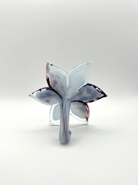 Image 1 of Ein Paar kunstvolle Glasblumen, handgefertigt in Italien nach venezianischer Murano-Tradition, Maße: 15 x 15 x 9 cm
