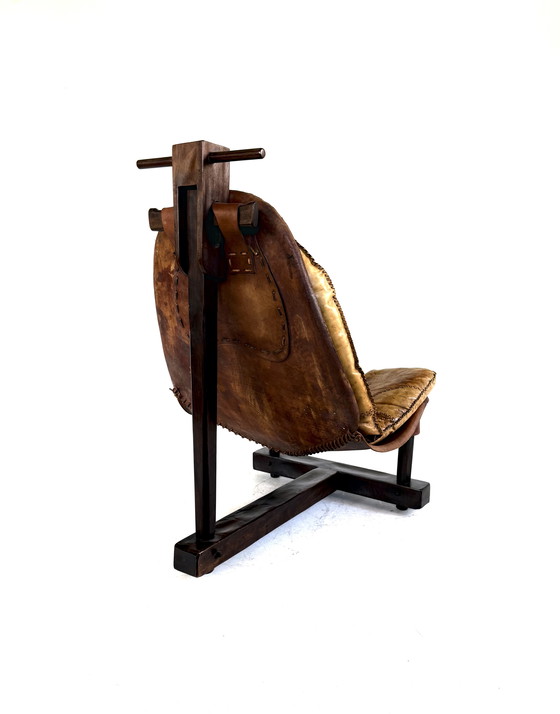 Image 1 of Brazilian Brutalist three-legged armchair '60