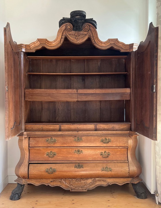 Antique Oak Cabinet – Wood, Brass (photo 2 of 8)