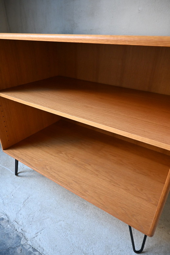 Image 1 of Meuble à disques vinyles/bibliothèque/meuble ouvert en chêne vintage