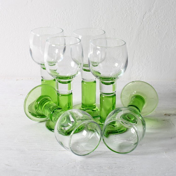 Image 1 of Set di 6 bicchierini vintage da liquore al limoncello / Bicchierini da shot con stelo verde Bormioli / Italia / Anni '70