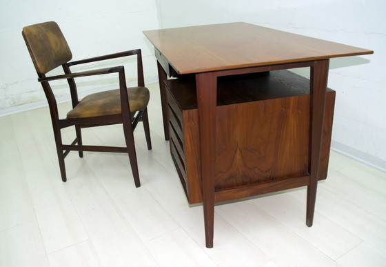 Image 1 of Vittorio Dassi Mid-Century Modern Italienischer Teakholz-Schreibtisch und Stuhl, 1950er Jahre